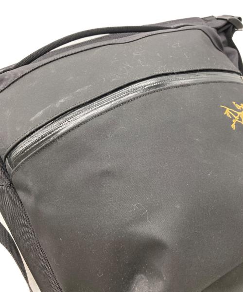 ARC'TERYX（アークテリクス）ARC'TERYX (アークテリクス) ARRO 8 SHOULDER BAG ブラックの古着・服飾アイテム