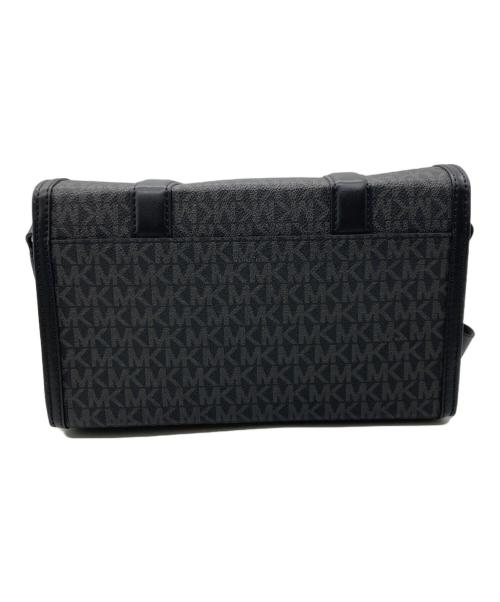 MICHAEL KORS（マイケルコース）MICHAEL KORS (マイケル・コース) COOPER トランククロスボディバッグ グレー×ブラックの古着・服飾アイテム