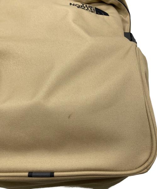 THE NORTH FACE（ザ ノース フェイス）THE NORTH FACE (ザ ノース フェイス) ボルダーデイパック ベージュの古着・服飾アイテム
