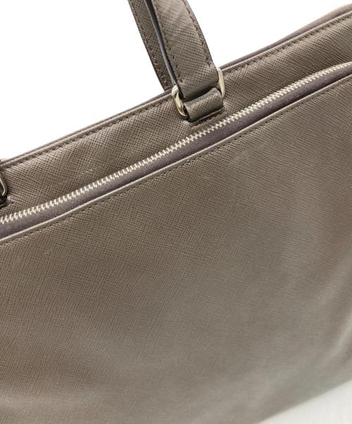 PRADA（プラダ）PRADA (プラダ) サフィアーノレザーブリーフケース グレージュの古着・服飾アイテム