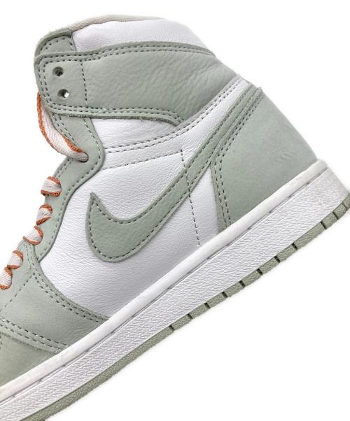 NIKE（ナイキ）NIKE (ナイキ) WMNS AIR JORDAN 1 RETRO HIGH OG グリーン×ホワイト サイズ:23.5cmの古着・服飾アイテム