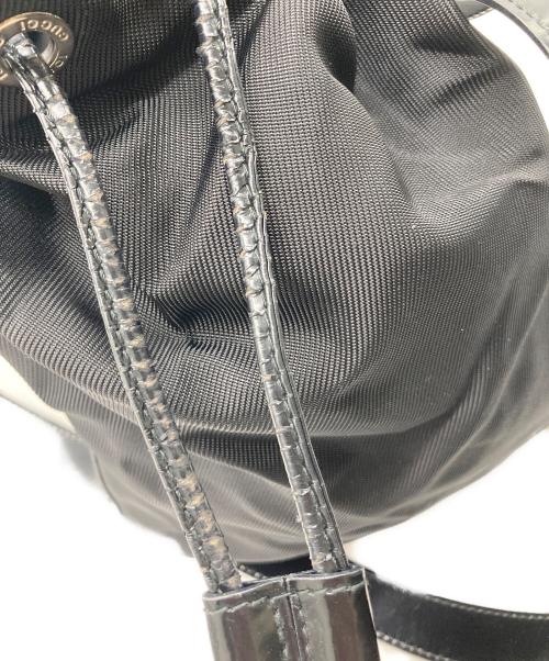 GUCCI（グッチ）GUCCI (グッチ) バンブーハンドルナイロンバッグ ブラックの古着・服飾アイテム