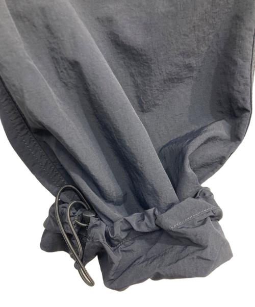 GRAMICCI（グラミチ）GRAMICCI (グラミチ) URBAN RESEARCH (アーバンリサーチ) LOWERCASE NYLON TRACK PANT ブラック サイズ:Lの古着・服飾アイテム