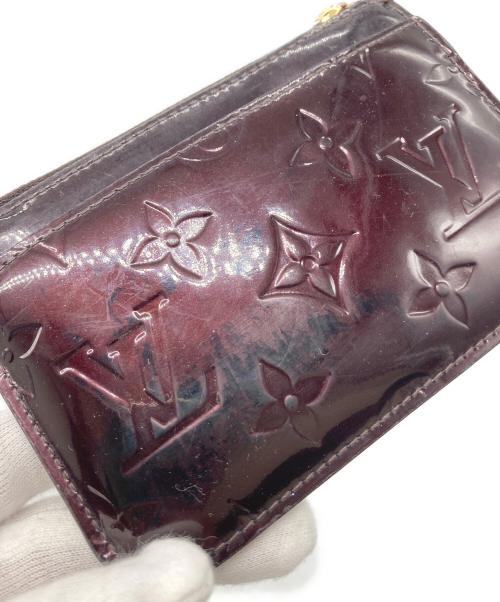 LOUIS VUITTON（ルイ ヴィトン）LOUIS VUITTON (ルイ ヴィトン) 財布　ヴェルニ　ポシェット・クレ NM　 アマラントの古着・服飾アイテム