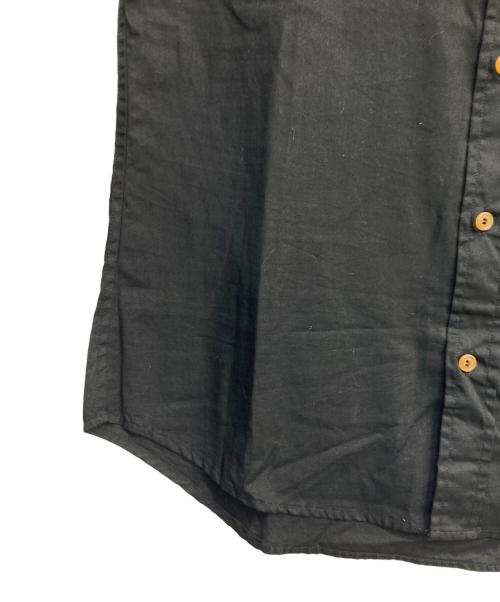 Vivienne Westwood man（ヴィヴィアン ウェストウッド マン）Vivienne Westwood man (ヴィヴィアン ウェストウッド マン) Embroidery Classic Shirt ブラック サイズ:48の古着・服飾アイテム