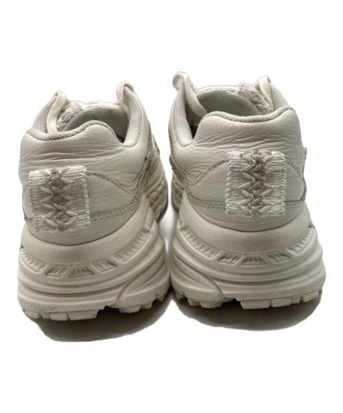 UGG（アグ）UGG (アグ) ローカットスニーカー ホワイト サイズ:23.5cmの古着・服飾アイテム