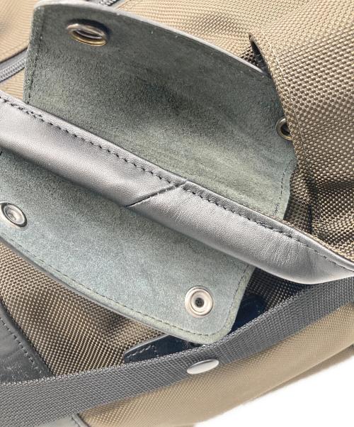 TUMI（トゥミ）TUMI (トゥミ) SMALL SOFT TRAVEL SATCHEL ブラウンの古着・服飾アイテム