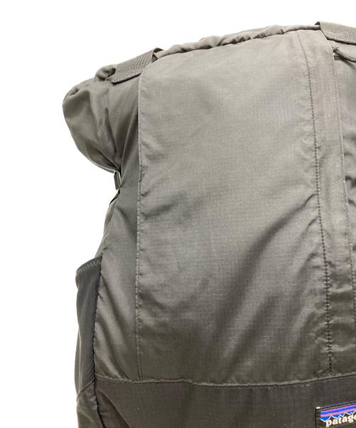 Patagonia（パタゴニア）Patagonia (パタゴニア) LIGHTWEIGHT TRAVEL TOTE PACK ブラックの古着・服飾アイテム