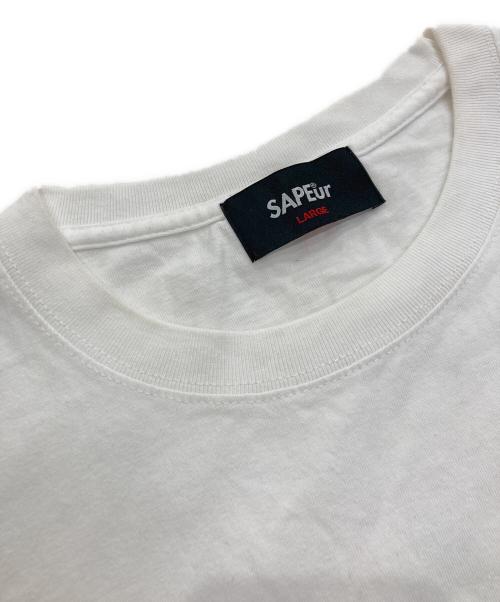 SAPEur（サプール）SAPEur (サプール) MASATOSHI HAMADA (マサトシ ハマダ) WOW WAR TONIGHT H Jungle With t Tシャツ ホワイト サイズ:Lの古着・服飾アイテム