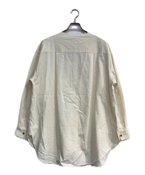 THE SHINZONE（ザ シンゾーン）THE SHINZONE (ザ シンゾーン) COLLARLESS WORK SHIRT アイボリー サイズ:F0 未使用品の古着・服飾アイテム