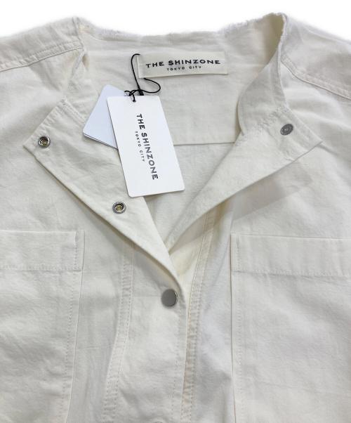 THE SHINZONE（ザ シンゾーン）THE SHINZONE (ザ シンゾーン) COLLARLESS WORK SHIRT アイボリー サイズ:F0 未使用品の古着・服飾アイテム