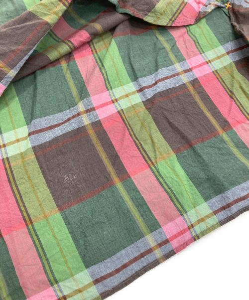 BEAMS PLUS（ビームスプラス）BEAMS PLUS (ビームスプラス) B.D. Pullover Classic-fit Madras グリーン×レッド サイズ:Lの古着・服飾アイテム