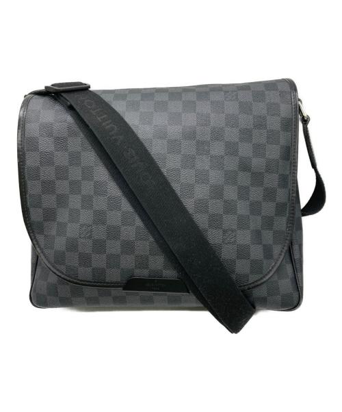 LOUIS VUITTON（ルイ ヴィトン）LOUIS VUITTON (ルイ ヴィトン) ダニエルGM メッセンジャーバッグ　ダミエ・グラフィット ブラックの古着・服飾アイテム