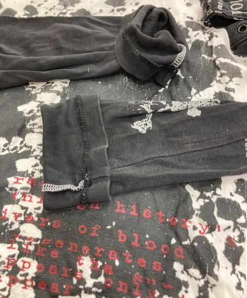 h.ANARCHY（エイチアナーキ）h.ANARCHY (エイチアナーキ) プリントカットソー ホワイト×ブラック サイズ:freeの古着・服飾アイテム