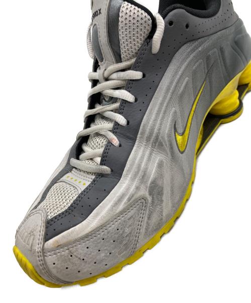 NIKE（ナイキ）NIKE (ナイキ) SHOX R4 SE グレー×イエロー サイズ:28cmの古着・服飾アイテム