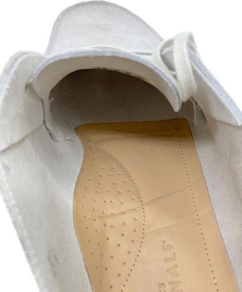 CLARKS（クラークス）CLARKS (クラークス) スウェードシューズ ライトグレー サイズ:27cmの古着・服飾アイテム