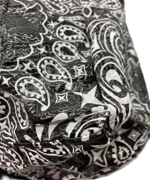 SUPREME（シュプリーム）Supreme (シュプリーム) bandana tarp duffle bag ブラックの古着・服飾アイテム
