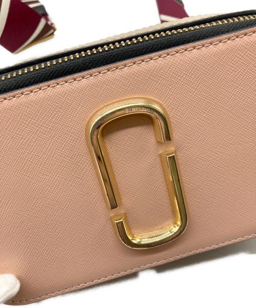 MARC JACOBS（マークジェイコブス）MARC JACOBS (マークジェイコブス) スナップショットショルダーバッグ ピンクの古着・服飾アイテム