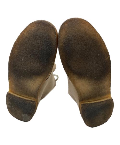 CLARKS（クラークス）CLARKS (クラークス) チャッカーブーツ ベージュ サイズ: 7 1/2の古着・服飾アイテム