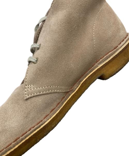CLARKS（クラークス）CLARKS (クラークス) チャッカーブーツ ベージュ サイズ: 7 1/2の古着・服飾アイテム