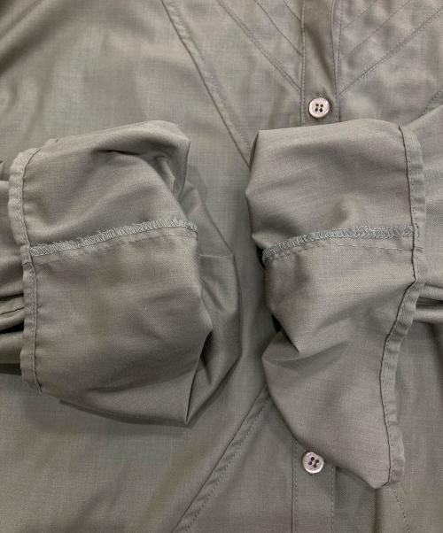 willfully（ウィルフリー）willfully (ウィルフリー) patchwork frill volume sleeve オリーブ サイズ:Freeの古着・服飾アイテム