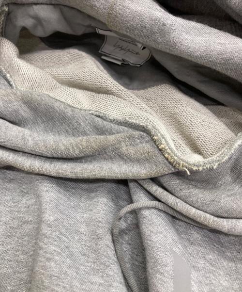 Y-3（ワイスリー）Y-3 (ワイスリー) M CLASSIC CHEST LOGO HOODIE グレー サイズ:Lの古着・服飾アイテム