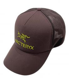 ARC'TERYX（アークテリクス）の古着「Bird Word Trucker Curved キャップ」｜ブラウン