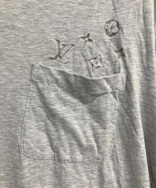 LOUIS VUITTON（ルイ ヴィトン）LOUIS VUITTON (ルイ ヴィトン) モノグラムポケットポロシャツ グレー サイズ:ＸＬの古着・服飾アイテム