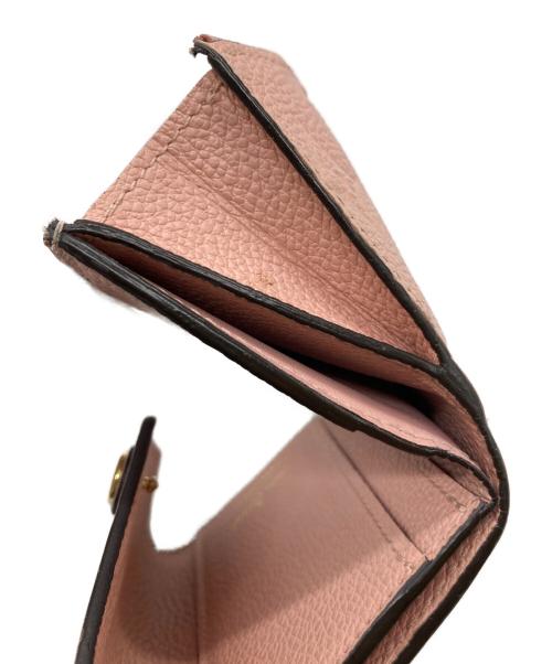 LOUIS VUITTON（ルイ ヴィトン）LOUIS VUITTON (ルイ ヴィトン) ポルトフォイユ・ゾエ/3つ折り財布　モノグラム ピンクの古着・服飾アイテム