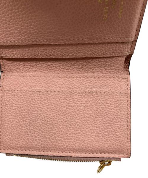 LOUIS VUITTON（ルイ ヴィトン）LOUIS VUITTON (ルイ ヴィトン) ポルトフォイユ・ゾエ/3つ折り財布　モノグラム ピンクの古着・服飾アイテム