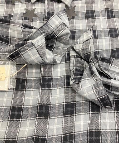 GIVENCHY（ジバンシィ）GIVENCHY (ジバンシィ) スターチェックシャツ グレー サイズ:40の古着・服飾アイテム