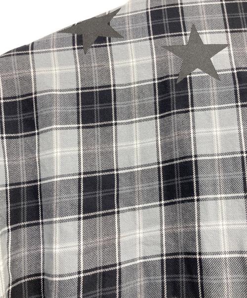 GIVENCHY（ジバンシィ）GIVENCHY (ジバンシィ) スターチェックシャツ グレー サイズ:40の古着・服飾アイテム