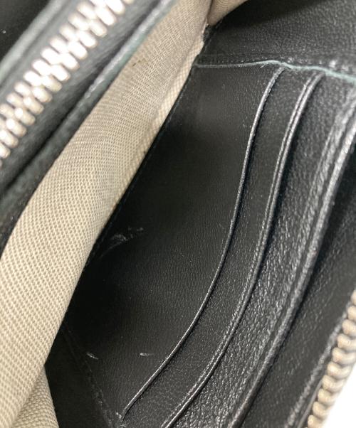 JIMMY CHOO（ジミーチュウ）JIMMY CHOO (ジミーチュウ) スタースタッズラウンドジップウォレット ブラックの古着・服飾アイテム