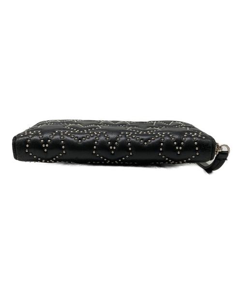 JIMMY CHOO（ジミーチュウ）JIMMY CHOO (ジミーチュウ) スタースタッズラウンドジップウォレット ブラックの古着・服飾アイテム