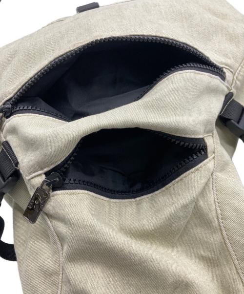 YARDSALE（ヤードセール）YARDSALE (ヤードセール) Denim Sling Backpack ベージュの古着・服飾アイテム