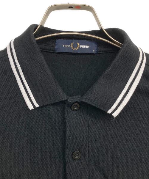 FRED PERRY（フレッドペリー）FRED PERRY (フレッドペリー) ポロシャツ ブラック サイズ:Sの古着・服飾アイテム