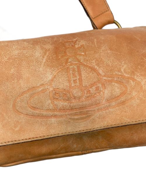 Vivienne Westwood（ヴィヴィアンウエストウッド）Vivienne Westwood (ヴィヴィアンウエストウッド) レザーフラップショルダーバッグ ブラウンの古着・服飾アイテム