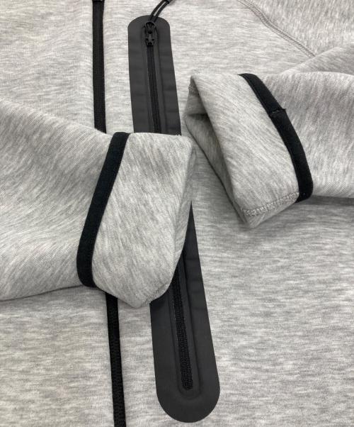 NIKE（ナイキ）NIKE (ナイキ) テック フリース ボンバージャケット グレー サイズ:Mの古着・服飾アイテム