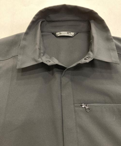 ARC'TERYX（アークテリクス）ARC'TERYX (アークテリクス) Skyline SS Shirt Men's ブラック サイズ:Ⅿの古着・服飾アイテム