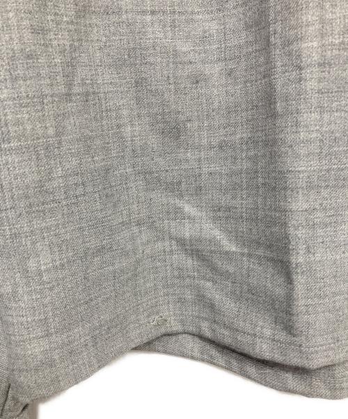 mizuiro-ind（ミズイロインド）mizuiro-ind (ミズイロインド) 長袖クロップドシャツ グレー サイズ:Freeの古着・服飾アイテム