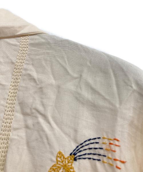LEIN（レイン）LEIN (レイン) パッチワーク刺繍シャツ ベージュ サイズ:Freeの古着・服飾アイテム