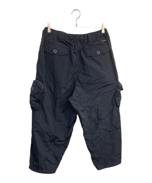 TIGHTBOOTH PRODUCTION（タイトブースプロダクション）TIGHTBOOTH PRODUCTION (タイトブースプロダクション) KILLER BONG (キラーボング) TBKB BALLOON CARGO PANTS ブラック サイズ:SIZE：Lの古着・服飾アイテム