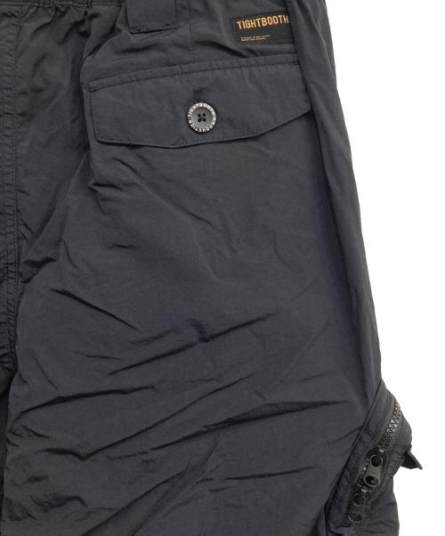 TIGHTBOOTH PRODUCTION（タイトブースプロダクション）TIGHTBOOTH PRODUCTION (タイトブースプロダクション) KILLER BONG (キラーボング) TBKB BALLOON CARGO PANTS ブラック サイズ:SIZE：Lの古着・服飾アイテム