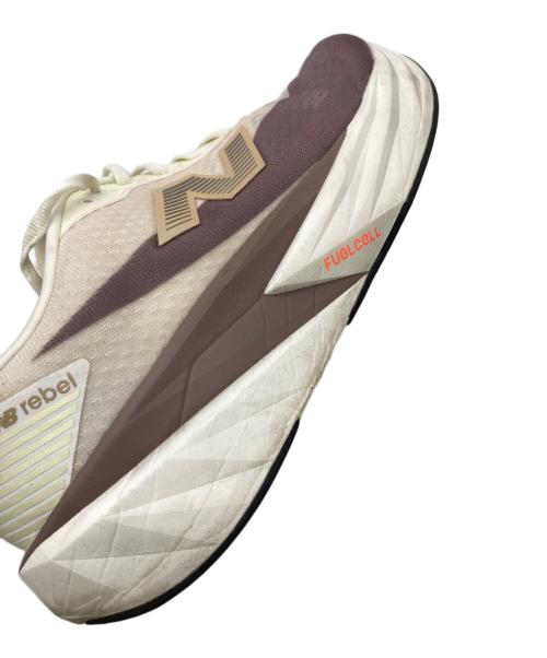 NEW BALANCE（ニューバランス）NEW BALANCE (ニューバランス) FuelCell Rebel ベージュ サイズ:27cmの古着・服飾アイテム