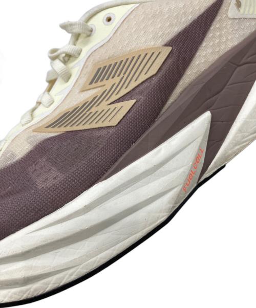 NEW BALANCE（ニューバランス）NEW BALANCE (ニューバランス) FuelCell Rebel ベージュ サイズ:27cmの古着・服飾アイテム