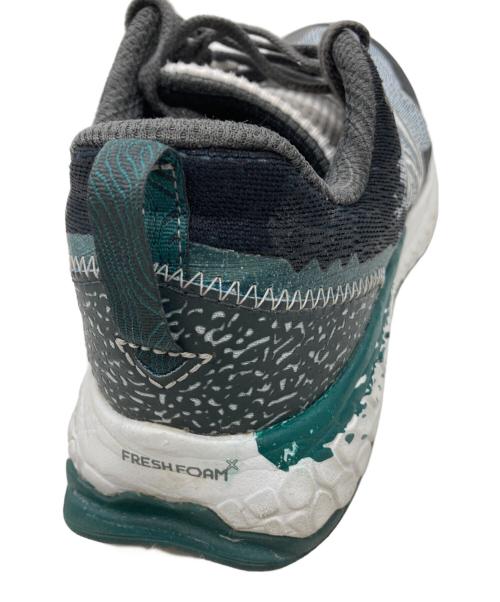 NEW BALANCE（ニューバランス）NEW BALANCE (ニューバランス) Fresh Foam X Hierro v7 グレー×グリーン サイズ:27cmの古着・服飾アイテム