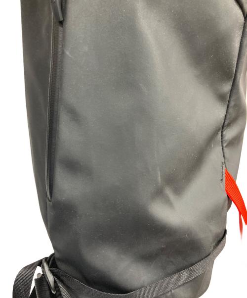 HAGLOFS（ホグロフス）HAGLOFS (ホグロフス) katla RT 30 ブラックの古着・服飾アイテム