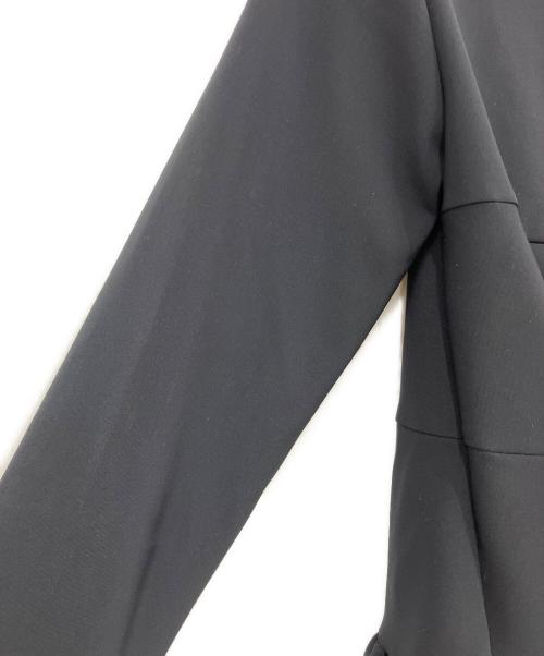 YORI（ヨリ）yori (ヨリ) ストレッチセレモニーティアードブラウス ネイビー サイズ:38の古着・服飾アイテム