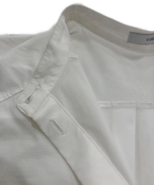 VIRINA（ヴィリーナ）VIRINA (ヴィリーナ) スージーパールボタンシャツ ホワイト サイズ:Mの古着・服飾アイテム