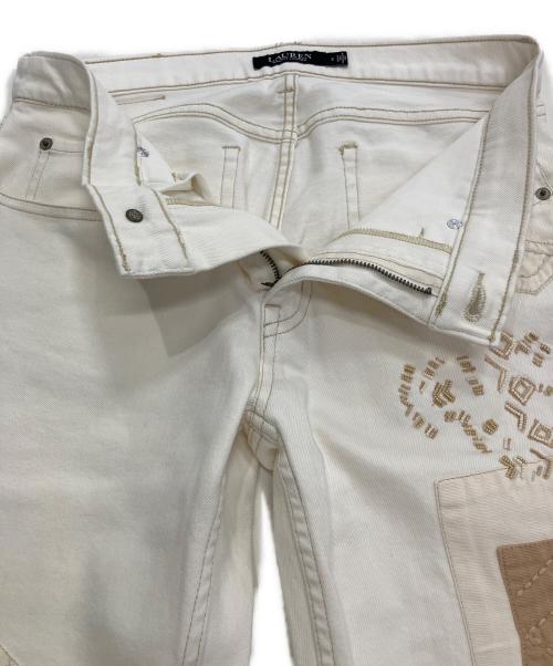 LAUREN RALPH LAUREN（ローレン ラルフ ローレン）LAUREN RALPH LAUREN (ローレン ラルフ ローレン) パッチワークビジューデニムパンツ アイボリー サイズ:2の古着・服飾アイテム